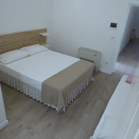 La Casa Del Gelso Bianco Bed and Breakfast 4*