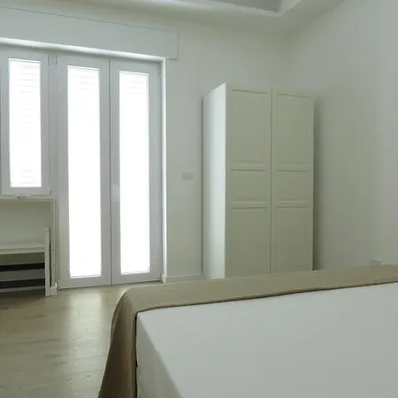La Casa Del Gelso Bianco Couette-café Otrante