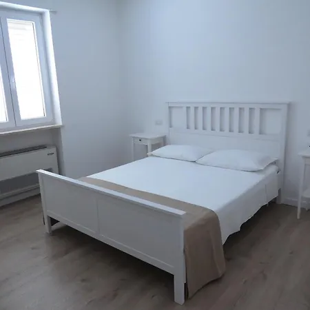 Nocleg ze śniadaniem La Casa Del Gelso Bianco 2*