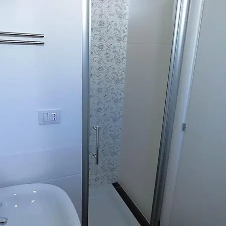 La Casa Del Gelso Bianco B&B 오트란토