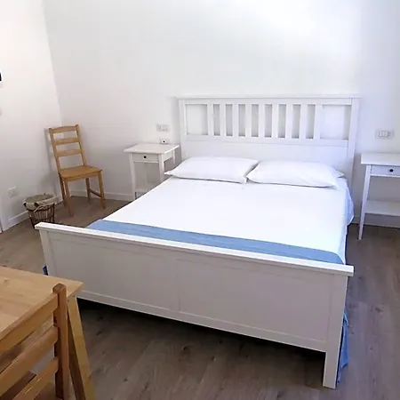 B&B La Casa Del Gelso Bianco 4*