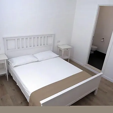 La Casa Del Gelso Bianco B&B 오트란토