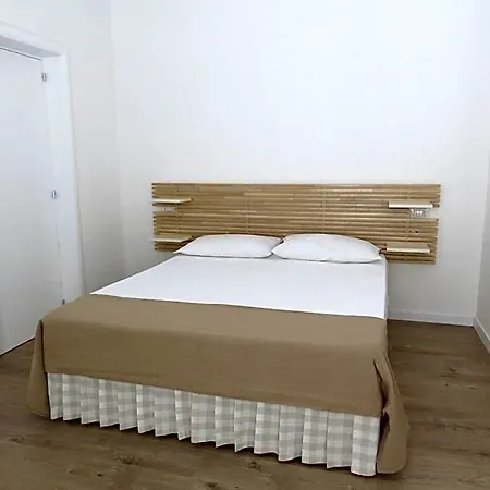 B&B La Casa Del Gelso Bianco 4*