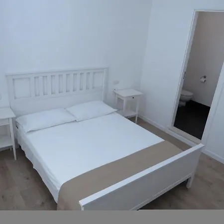 Nocleg ze śniadaniem La Casa Del Gelso Bianco 2*