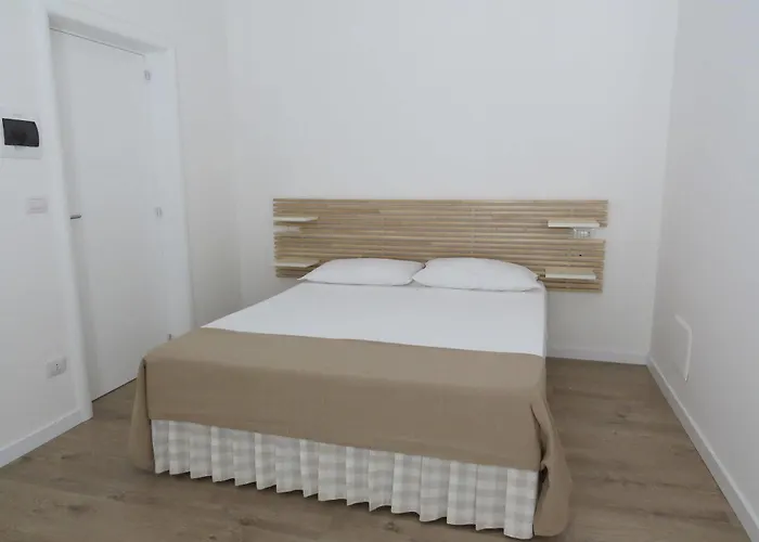 La Casa Del Gelso Bianco Bed & Breakfast 4*